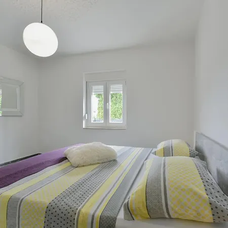 Homena With A Heated Pool Bibinje