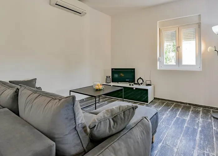 Holiday home Homena With A Heated Pool *