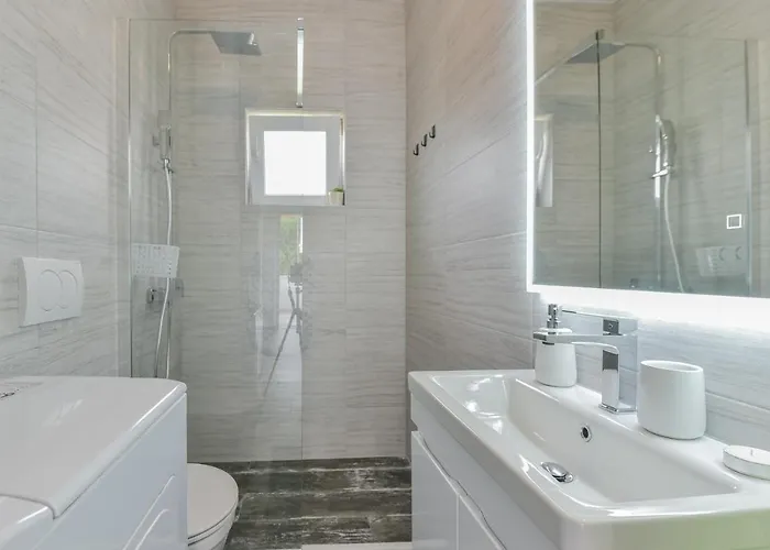Casa vacanze Homena With A Heated Pool