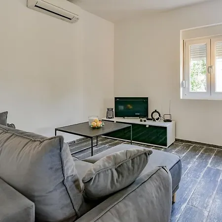 Holiday home Homena With A Heated Pool *